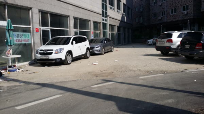 1. 대지 4. 도로 전경