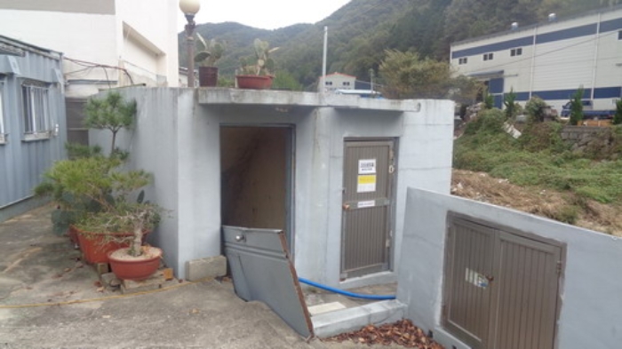 본건2의 (나) 및 제시외건물(종물, 부합물)