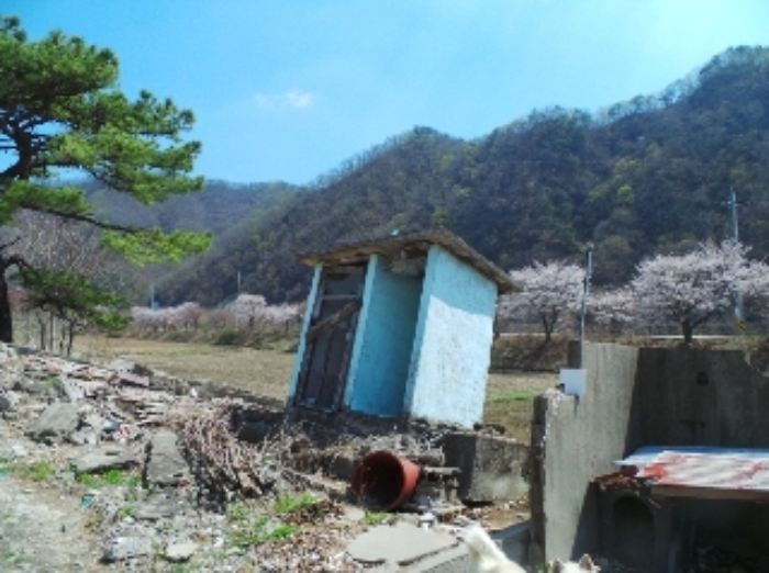 사진58번[목록번호13-14번 부동산 제시외 건물 전경]