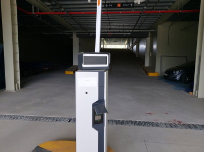 1층 주차장호 전경