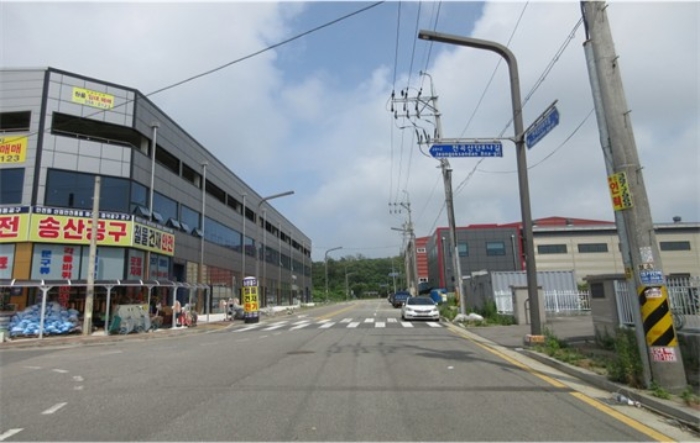 [      주위환경(남측도로변)      ]