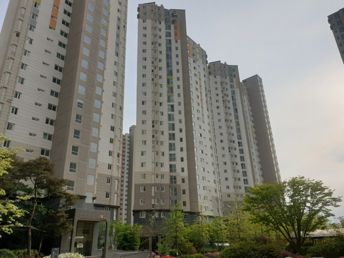 본건 104동 & 105동 전경