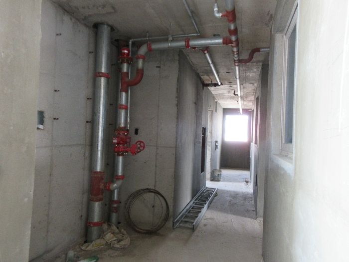 【 본 건 8층 복도 】