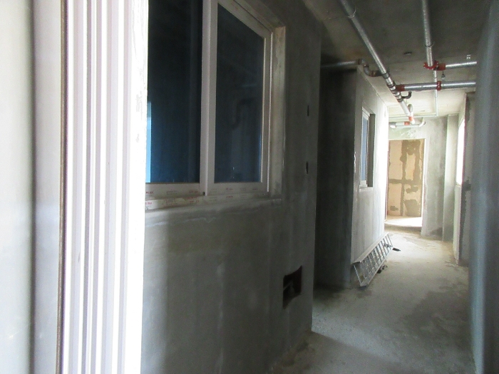 【 본 건 기호 2 - 402호 】