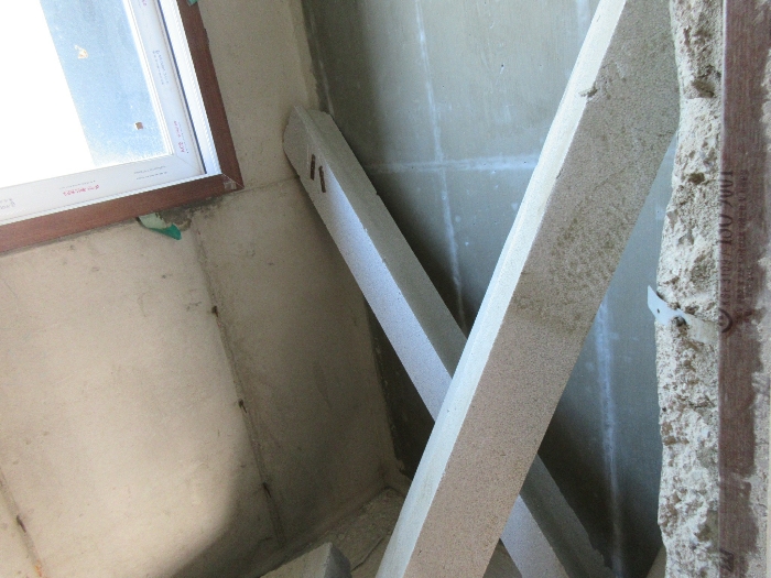 【 본 건 기호 15 - 703호 】