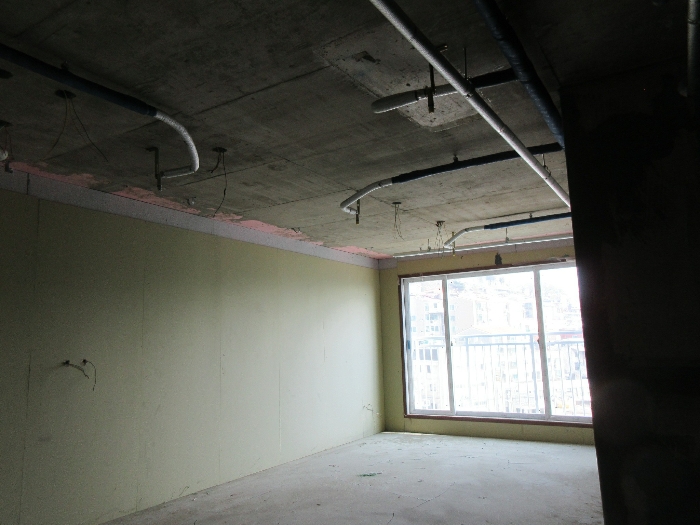 【 본 건 기호 9 - 601호 】