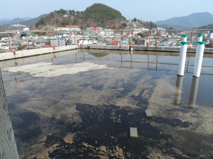 【 본 건 옥상층 】