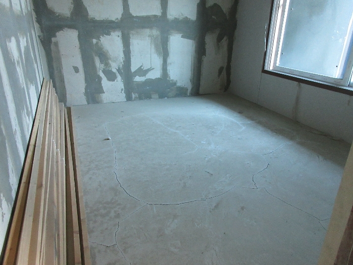 【 본 건 기호 2 - 402호 】