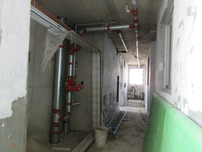 【 본 건 7층 복도 】