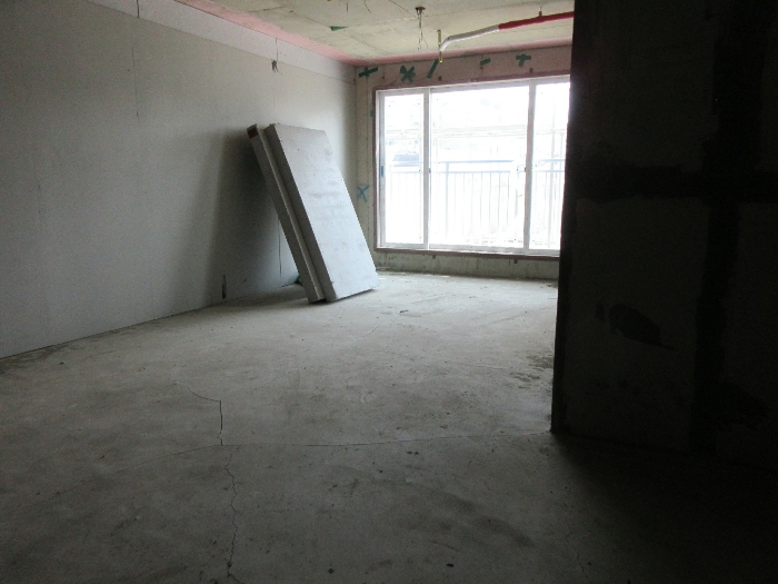 【 본 건 기호 1 - 401호 】