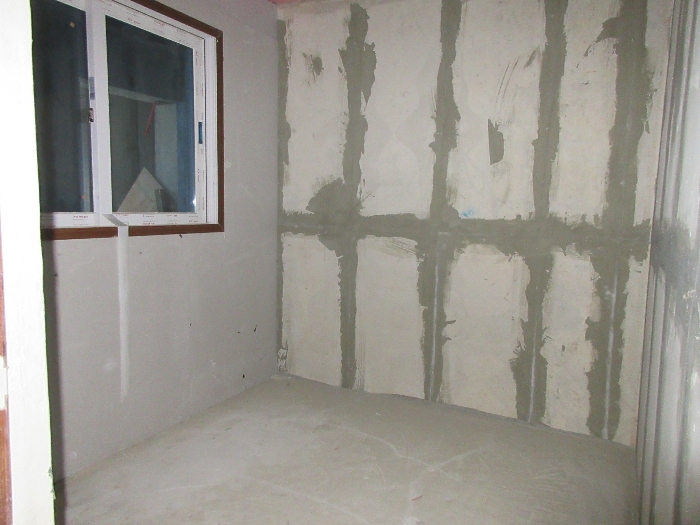 【 본 건 기호 2 - 402호 】