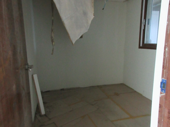 【 본 건 기호 8 - 504호 】