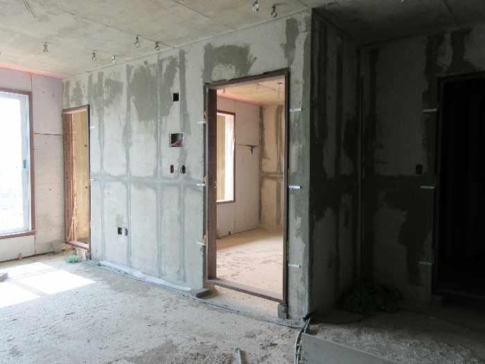 【 본 건 기호 28 - 1004호 】