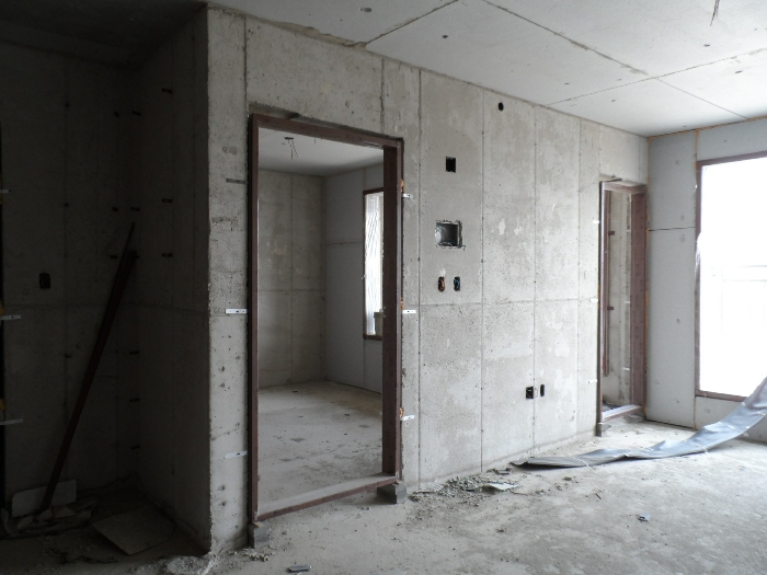 【 본 건 기호 38 - 1302호 】