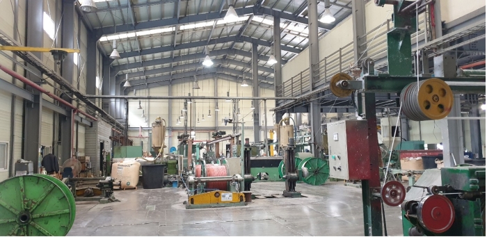 기호 8 공장 내부