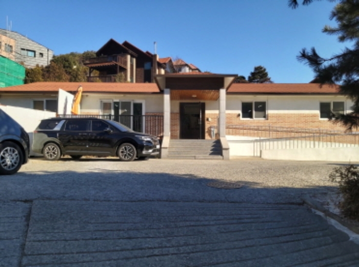 목록 2번 건물 전경(정면)