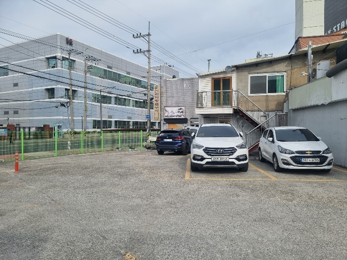 기호(6,11,13) 전경(남동측에서 촬영)