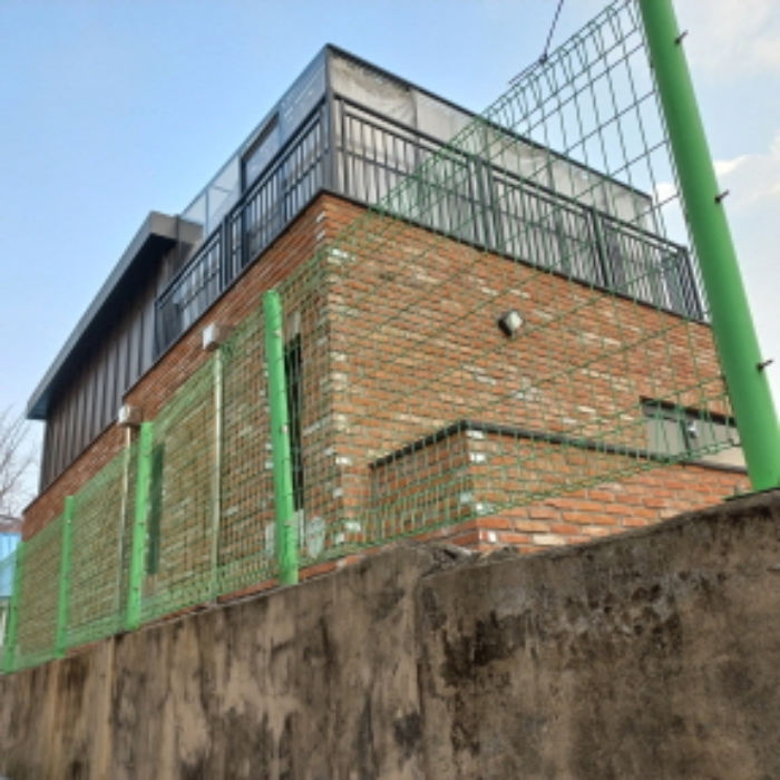 목록 1의 목적물(후면) 전경