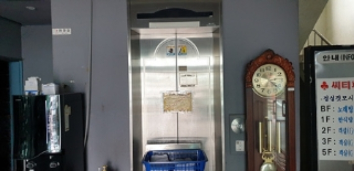 엘리베이터 모습