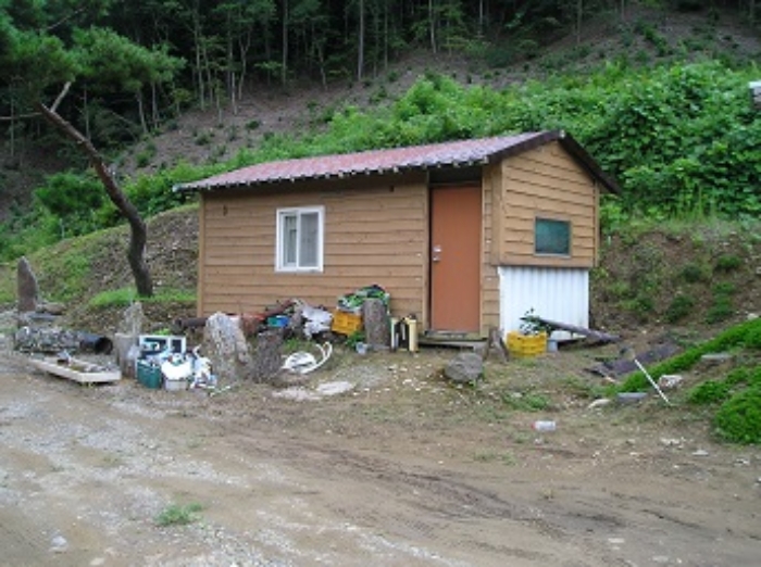 목록3번 지상의 이동이 용이한 3동 제시외건물 사진