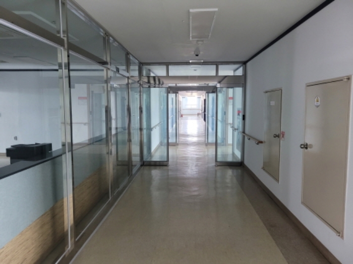 병원 5층 내부 전경