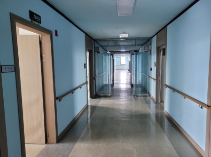 병원 3층 내부 전경