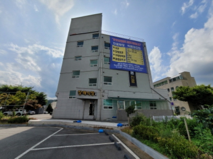 병원 좌측 측면부 전경