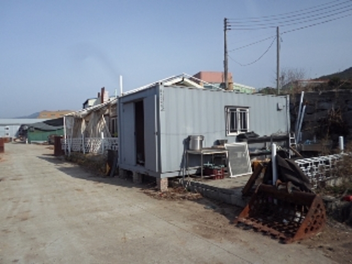 제시외 콘테이너 전경