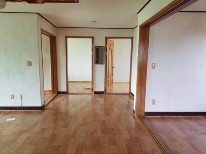 기호(1) 2층 내부 전경