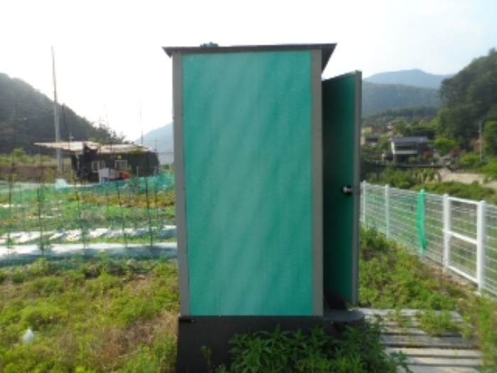 목록11 지상에 있는 이동식화장실
