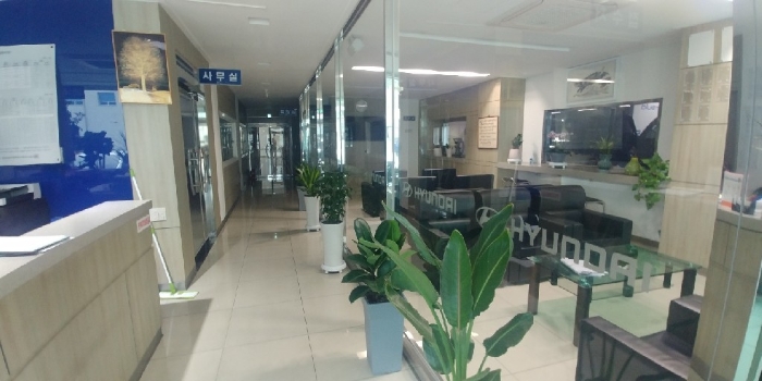 본 건 건 물 기호3)
1층 내부