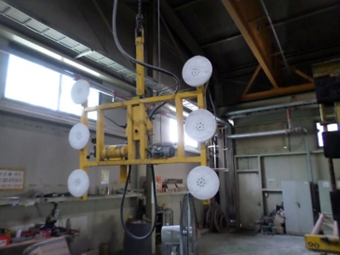 기호3과 유사한 기계기구