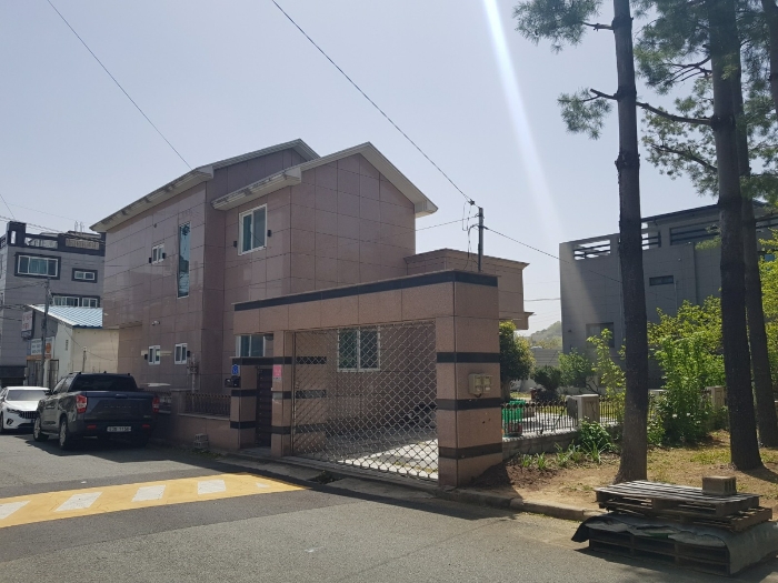 본견 전경(북서측에서 촬영)