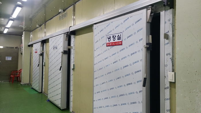 기호8) 건물 내부