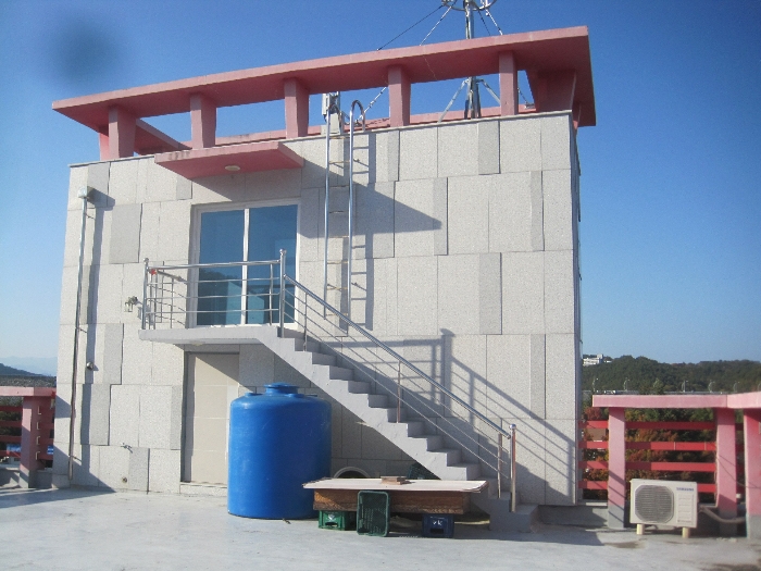 기호(ㄱ) 제시외건물 전경