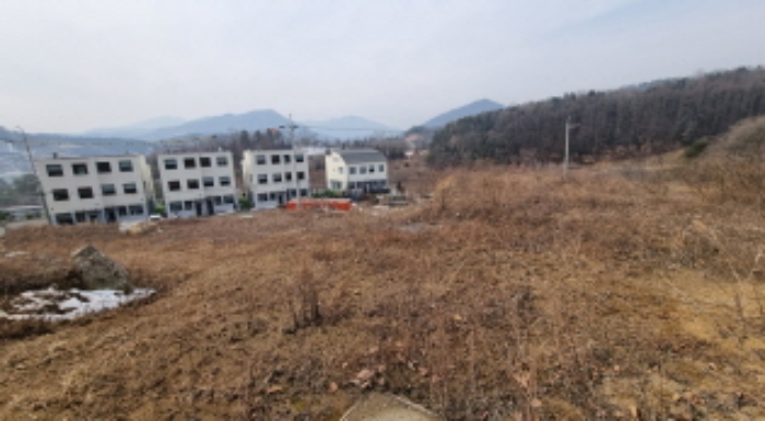 목록 1. 토지(위쪽에서 도로쪽을 본 모습_