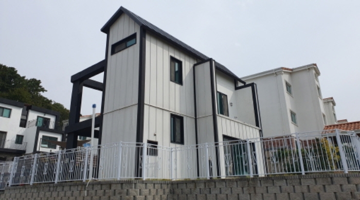 목록4 지상 제시외 건물 전경2