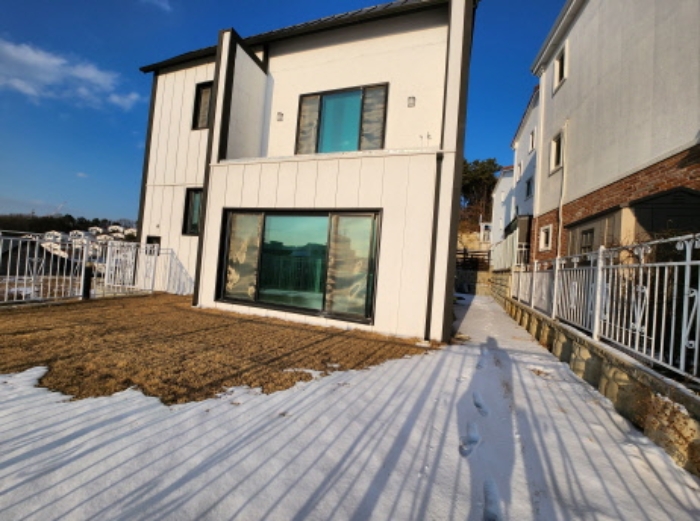 목록4 부근 전경(제시외 건물)