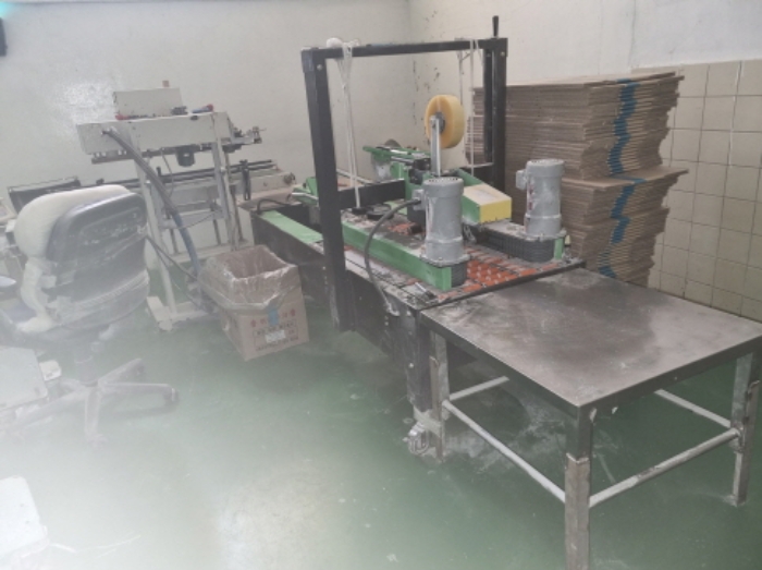 목록 13 공장건물 2층에 설치된 기계기구 사진