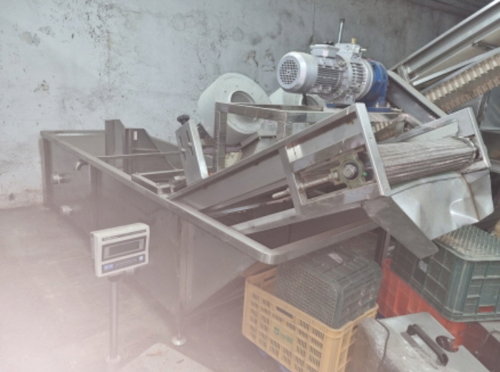 목록 14 공장건물 내부에 있는 기계기구 사진