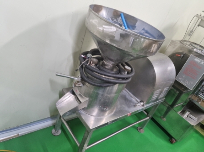 목록 13 공장건물 1층 일부 임차인 미서식품주식회사에서 설치사용하는 제시외 기계기구 사진