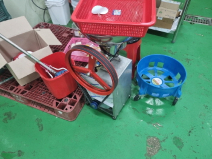 목록 13 공장건물 1층 일부 임차인 미서식품주식회사에서 설치사용하는 제시외 기계기구 사진