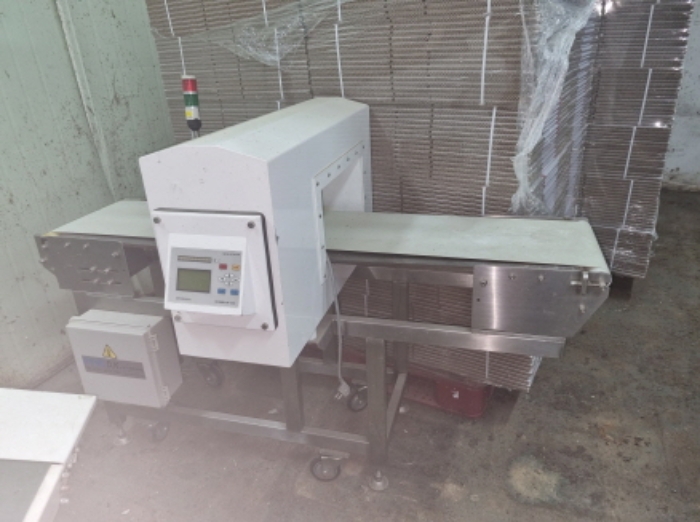 목록 14 공장건물 내부에 있는 기계기구 사진