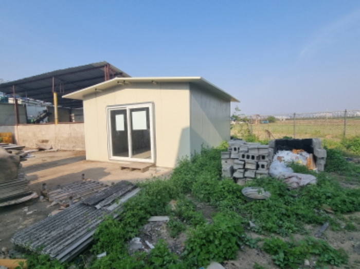 폐수처리시설 옆에 위치한 제시외 건축물 1동 사진