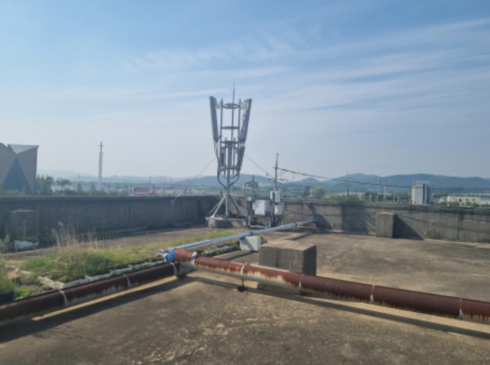 본건 부동산 목록 13 공장건물 옥상 사진