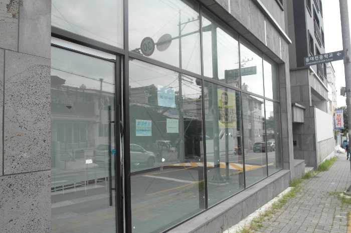 1층 소매점(현재 공실)