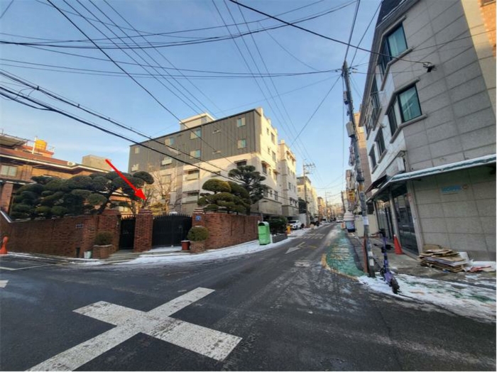 서측 전경 및 주위환경