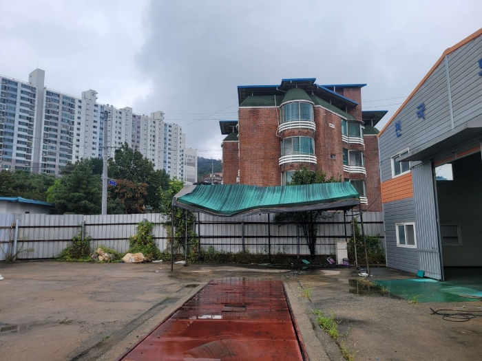 제시외 건물 ㄱ) 전경