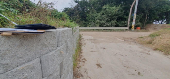 목록5 토지 전경 (현황 도로)