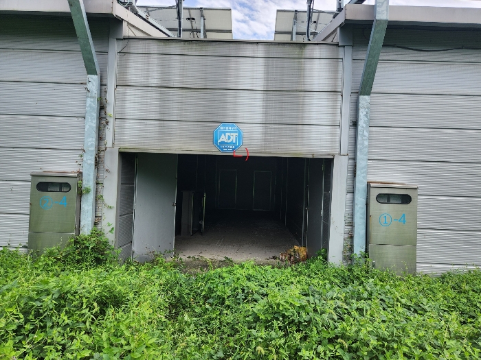 대상물건 기계기구 ①-4, ②-4), 제시외건물 ㄴ)